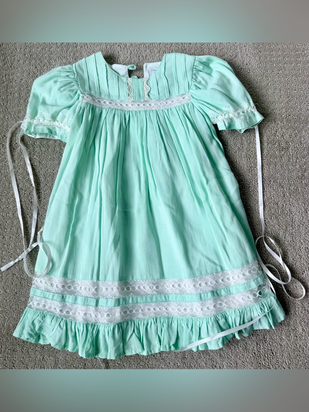 Vintage Smock Candy Mint Green Girls Dress with Lace Trim
